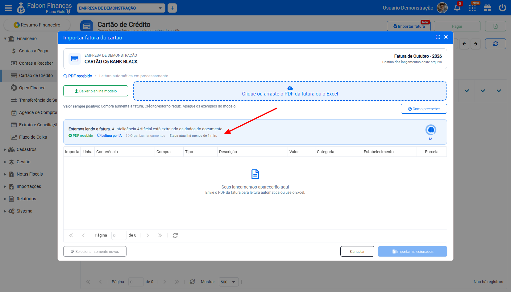 Janela Importar fatura mostrando a leitura automática do PDF em andamento