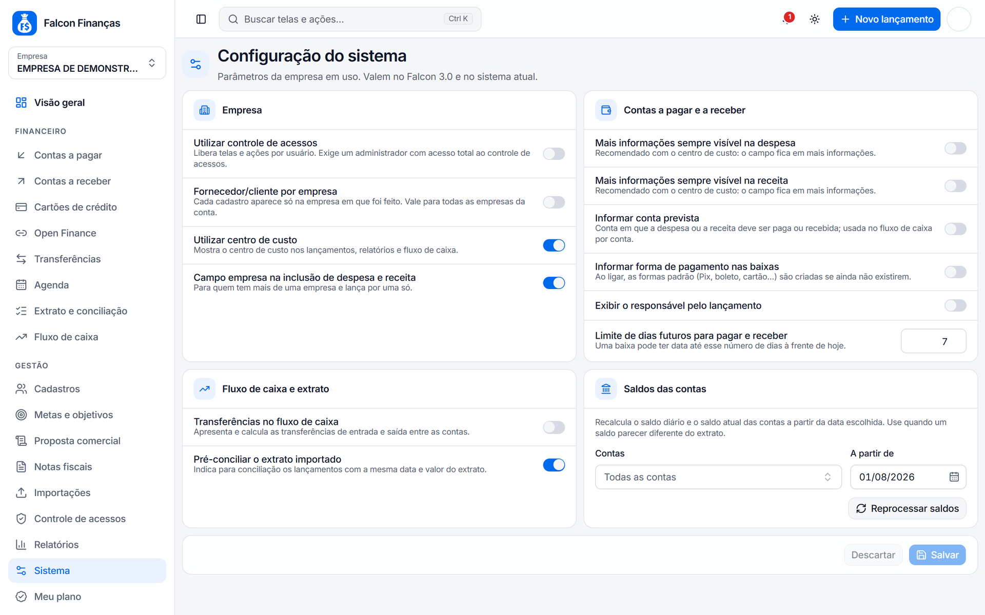 Tela Configuração do sistema com os blocos Empresa, Contas a pagar e a receber, Fluxo de caixa e extrato e Saldos das contas